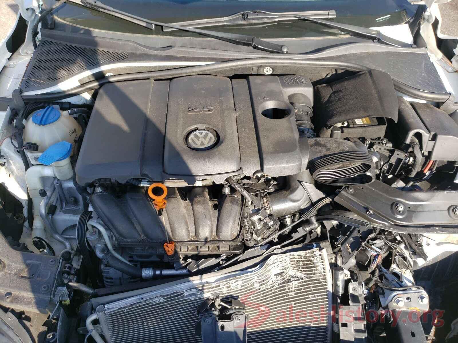 1VWBP7A3XCC051527 2019 VOLKSWAGEN PASSAT