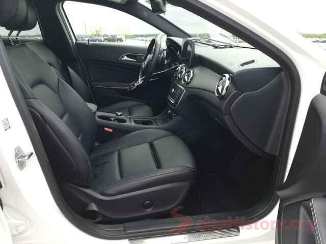 WDCTG4EB1KJ575757 2019 MERCEDES-BENZ GLA-CLASS