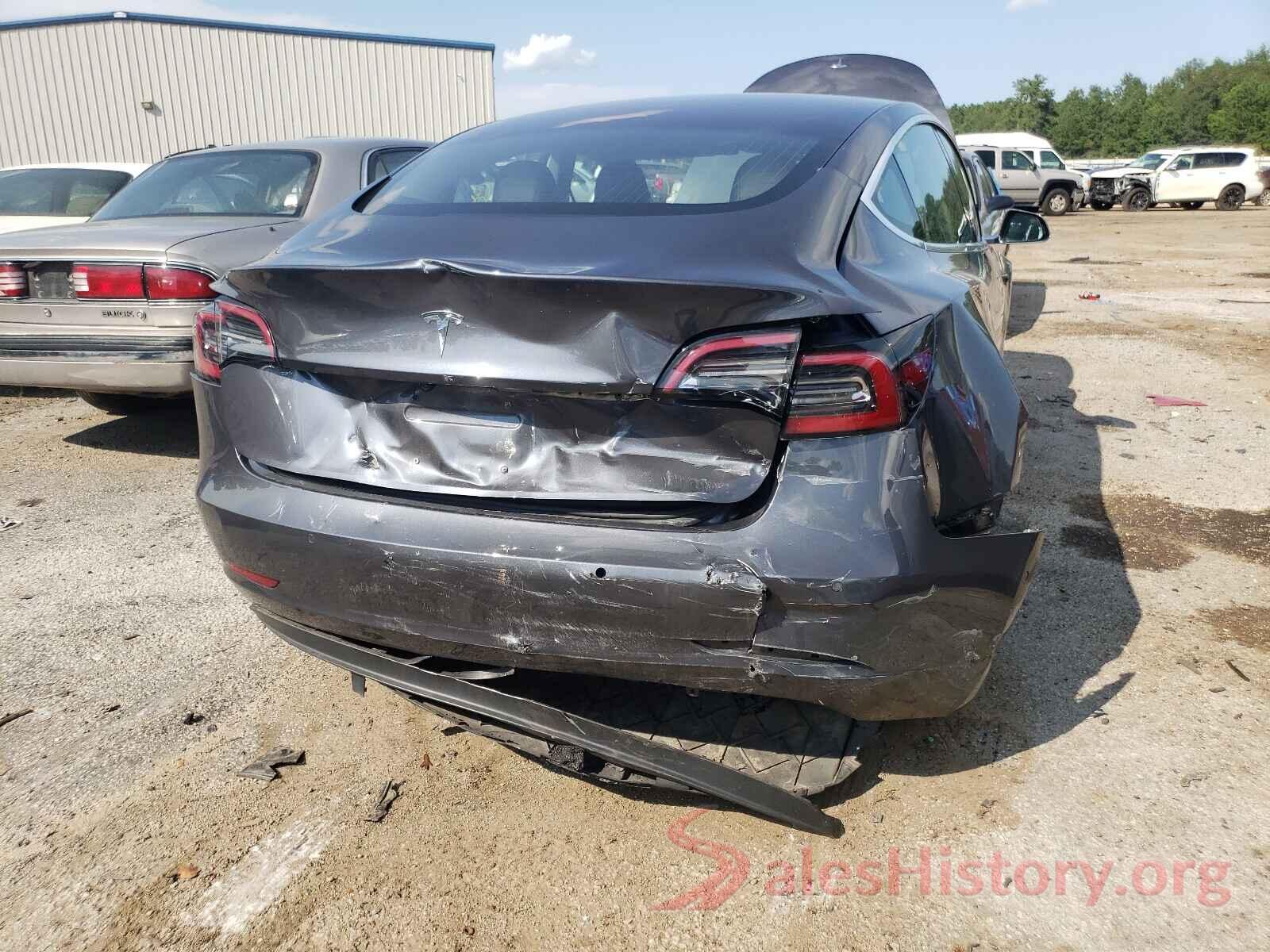 5YJ3E1EA7JF024112 2018 TESLA MODEL 3