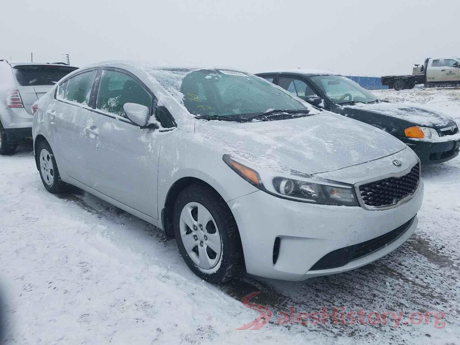 3KPFK4A71JE252209 2018 KIA FORTE