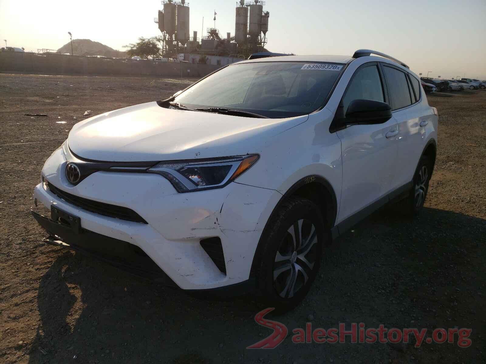 JTMZFREV2HJ710988 2017 TOYOTA RAV4