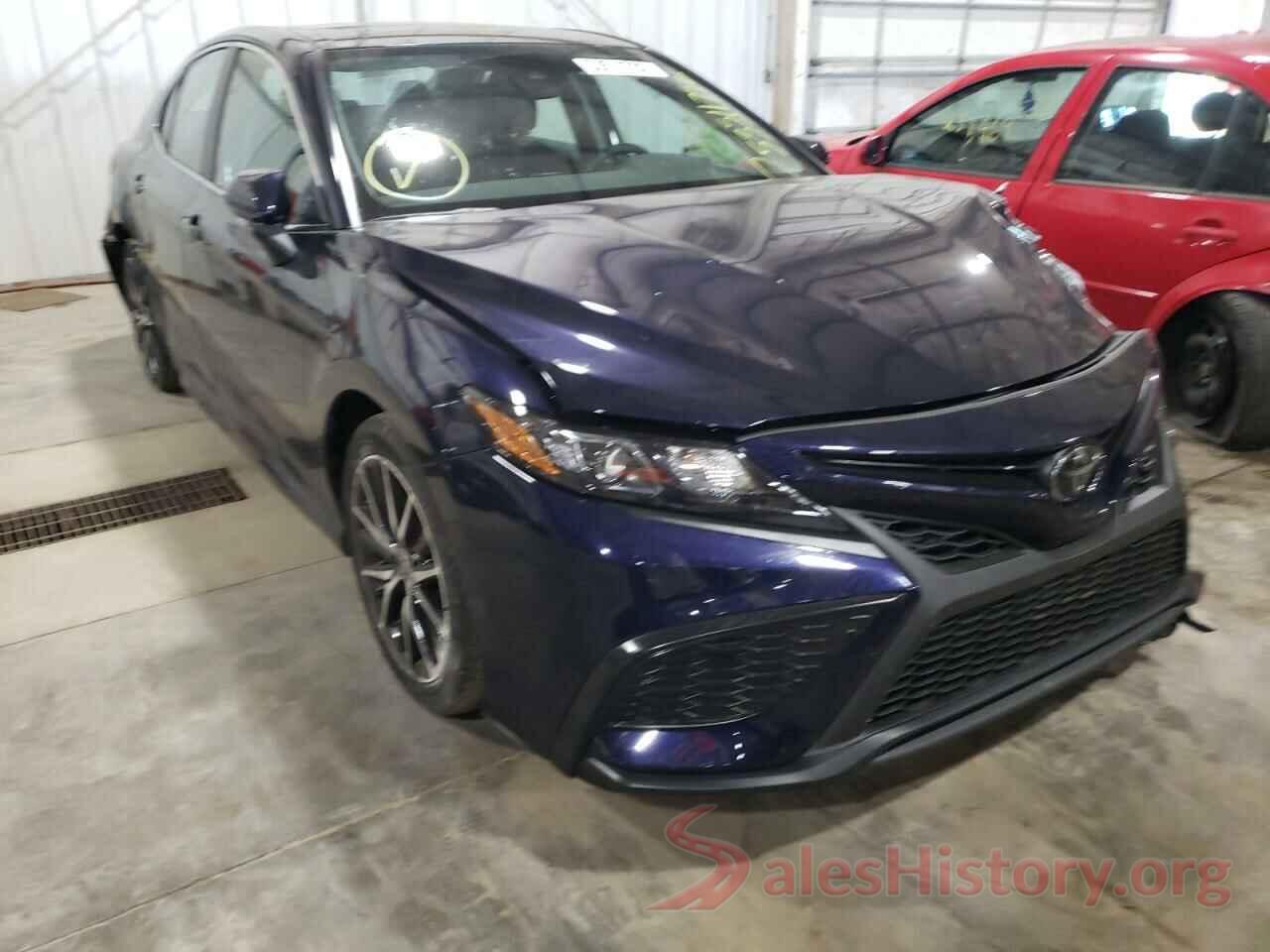 4T1G11BK3NU060723 2022 TOYOTA CAMRY