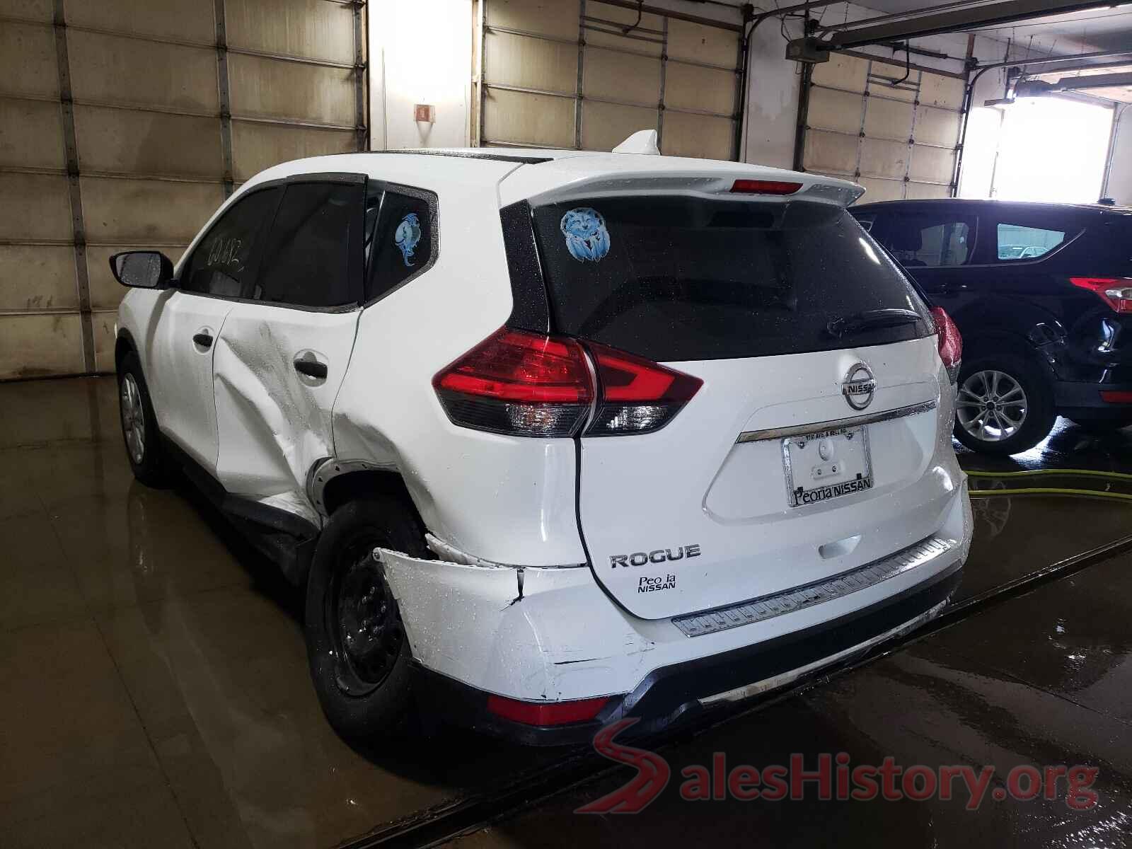 KNMAT2MT5HP619577 2017 NISSAN ROGUE