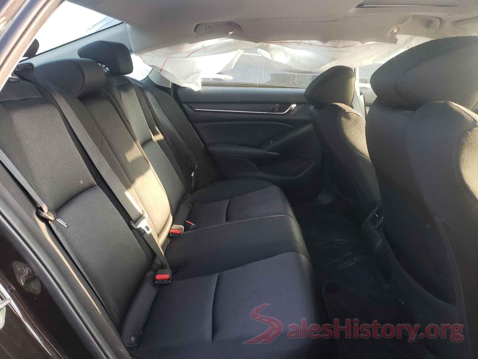 1HGCV1F44JA142122 2018 HONDA ACCORD