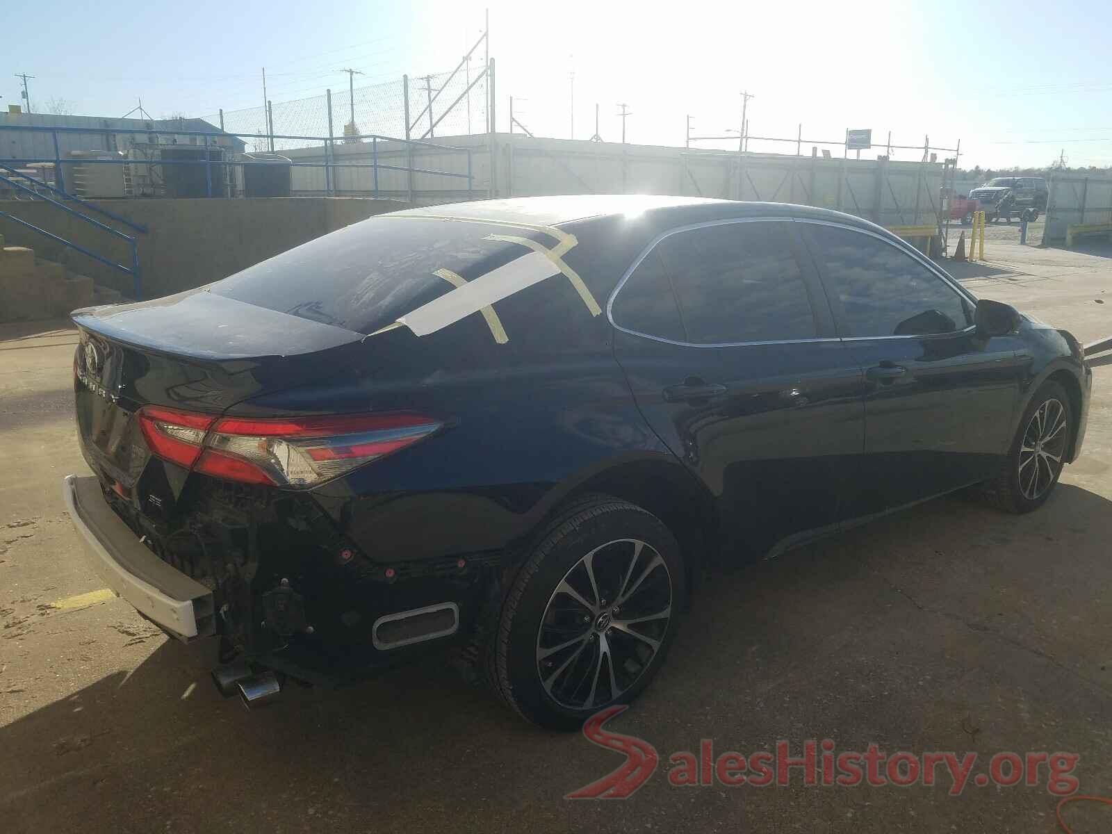 JTNB11HK5J3004705 2018 TOYOTA CAMRY