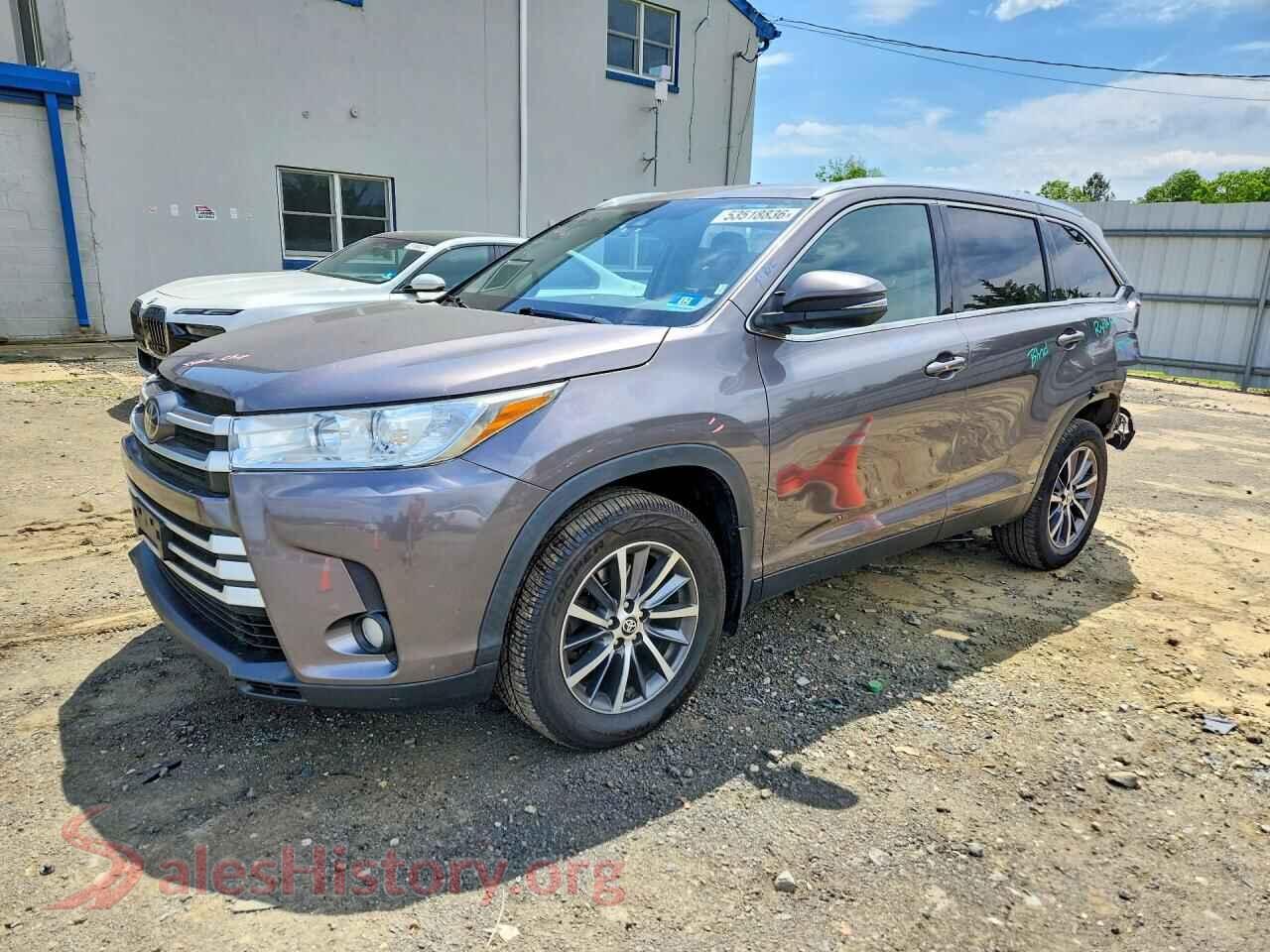 5TDJZRFH1KS625714 2019 TOYOTA HIGHLANDER