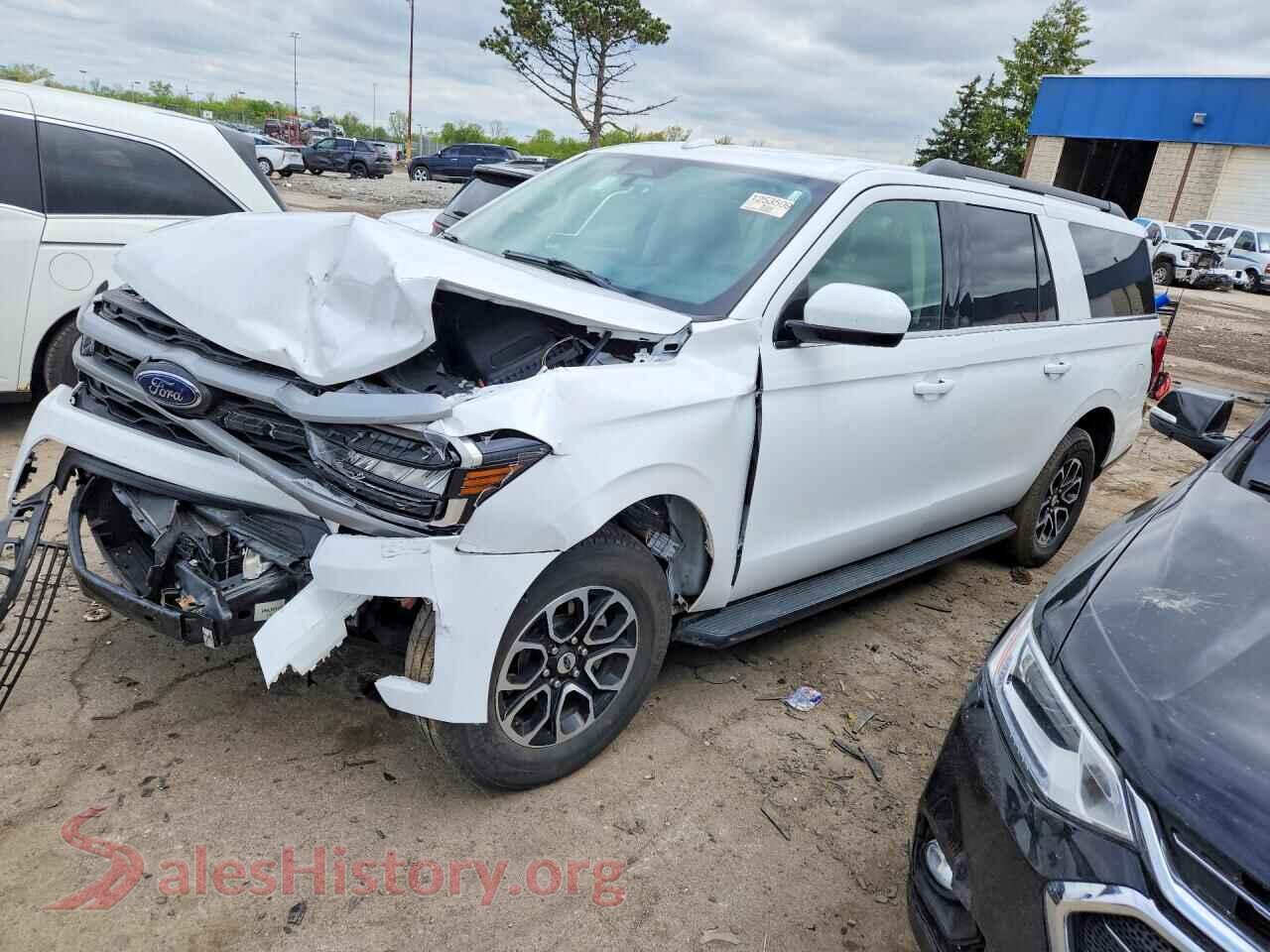 2024 FORD EXPEDITION VIN 1FMJK1J80REA41068, auction photo