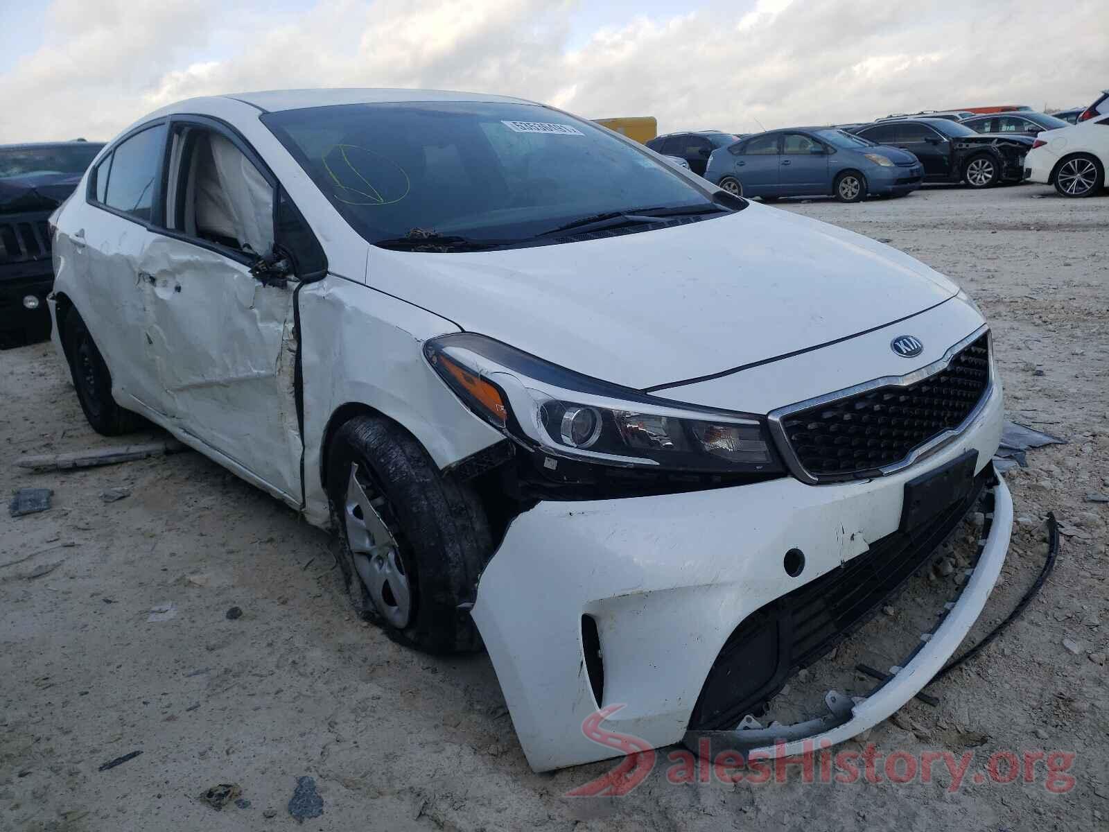 3KPFL4A75JE176040 2018 KIA FORTE