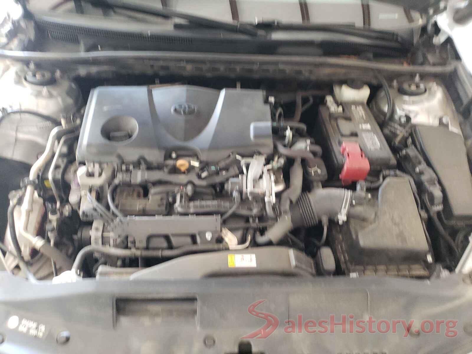 4T1B11HK4JU069152 2018 TOYOTA CAMRY