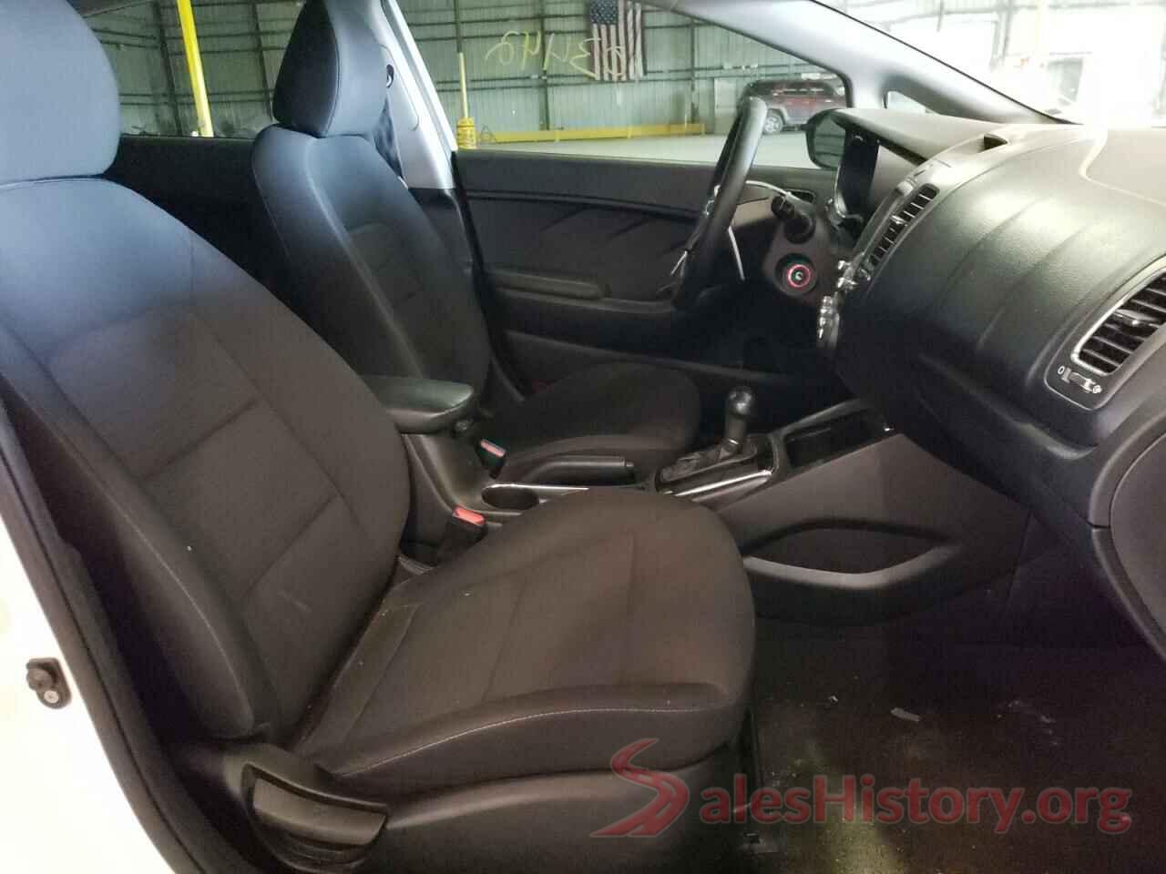 3KPFL4A70JE195580 2018 KIA FORTE