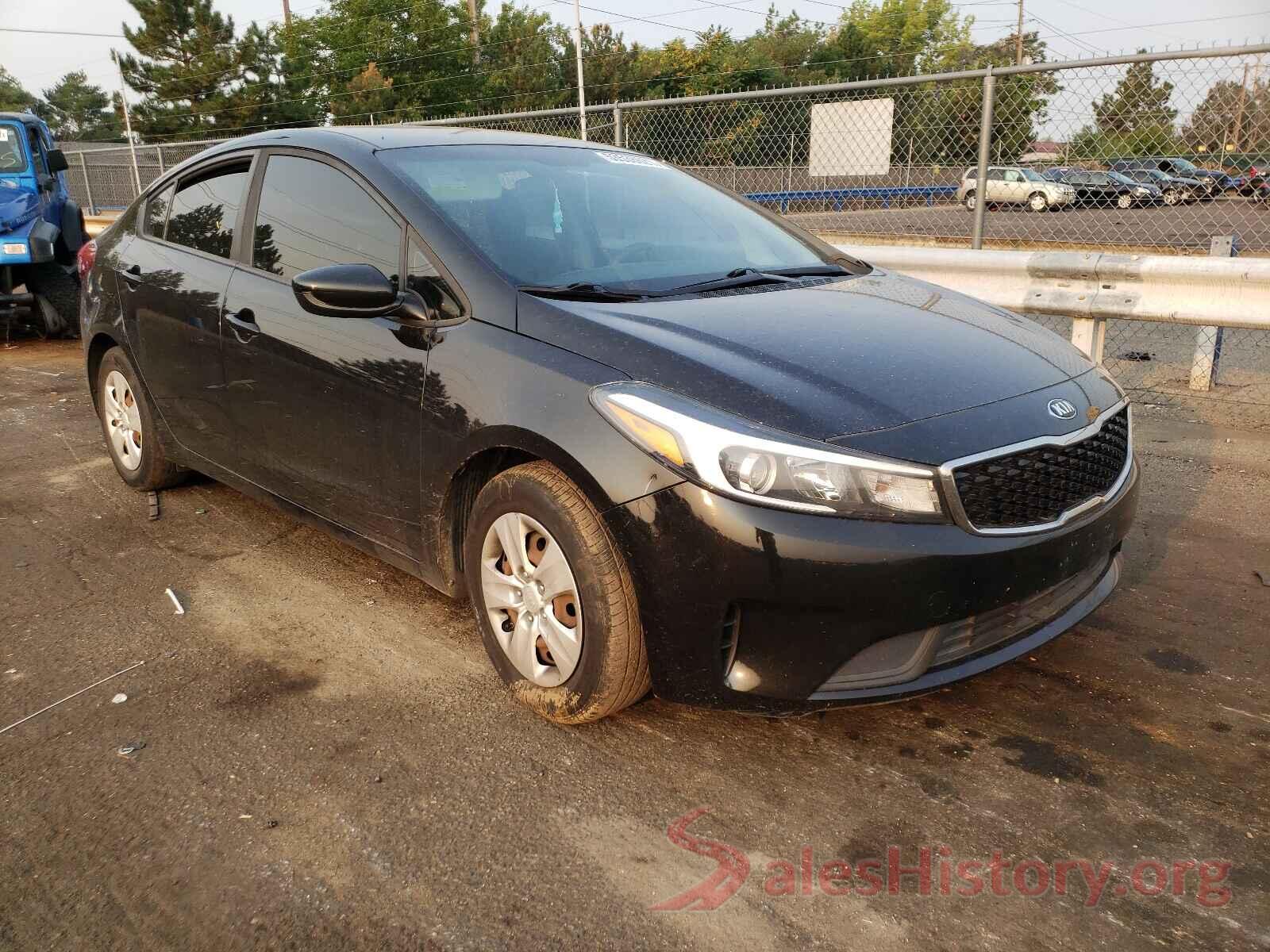 3KPFK4A75HE080096 2017 KIA FORTE