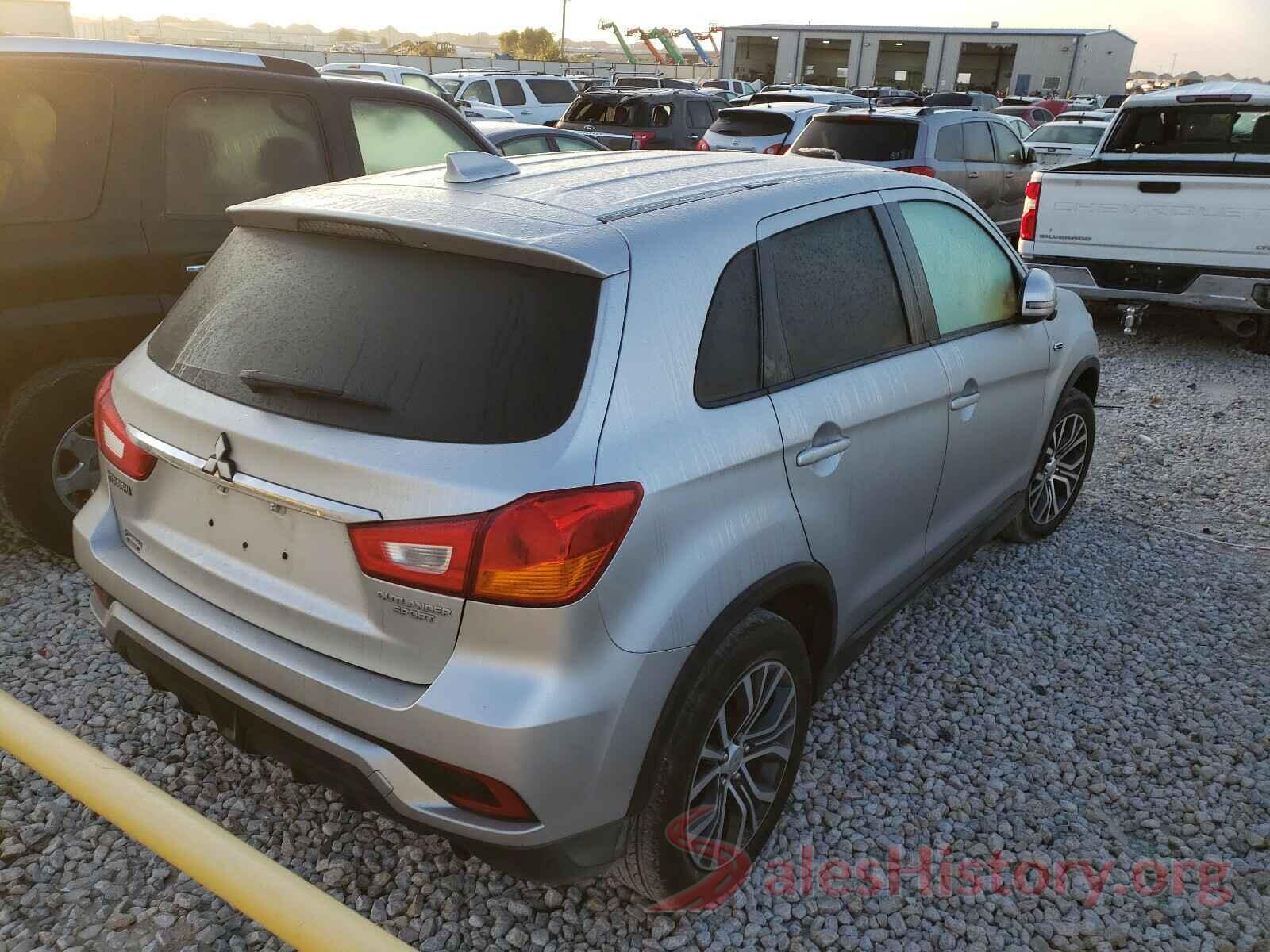 JA4AP3AU3JU011372 2018 MITSUBISHI OUTLANDER