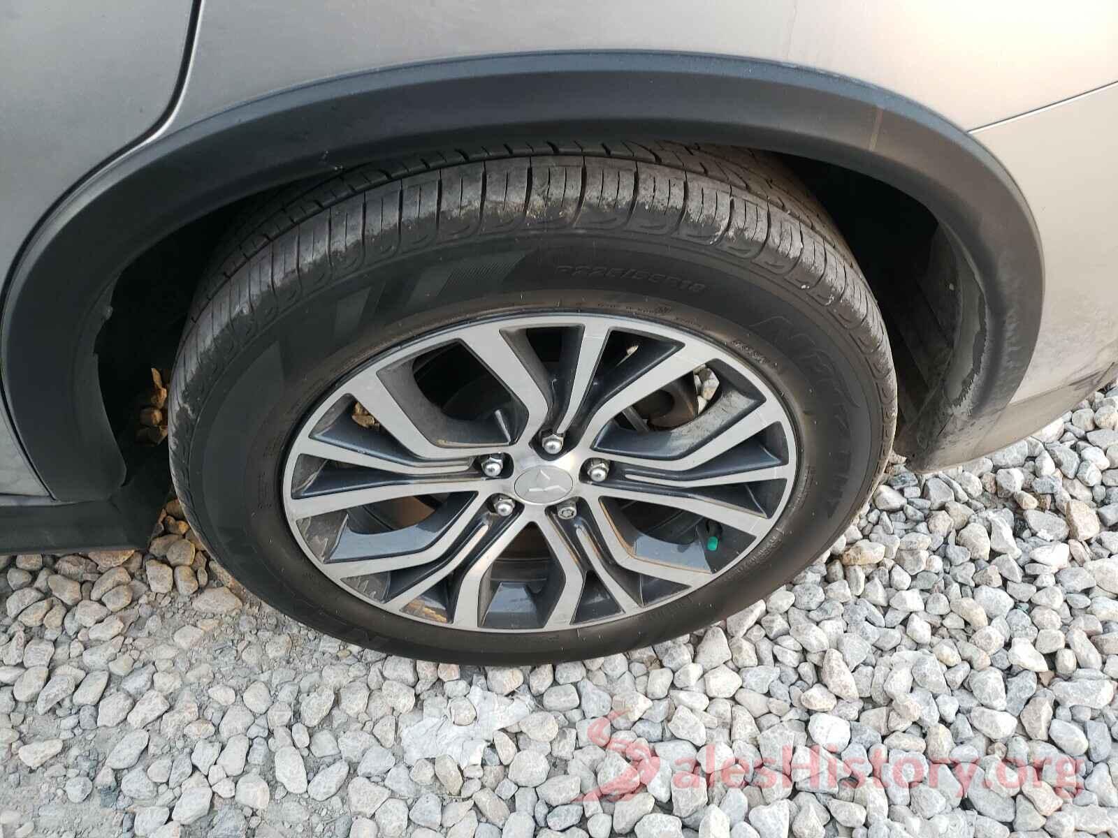 JA4AP3AU3JU011372 2018 MITSUBISHI OUTLANDER