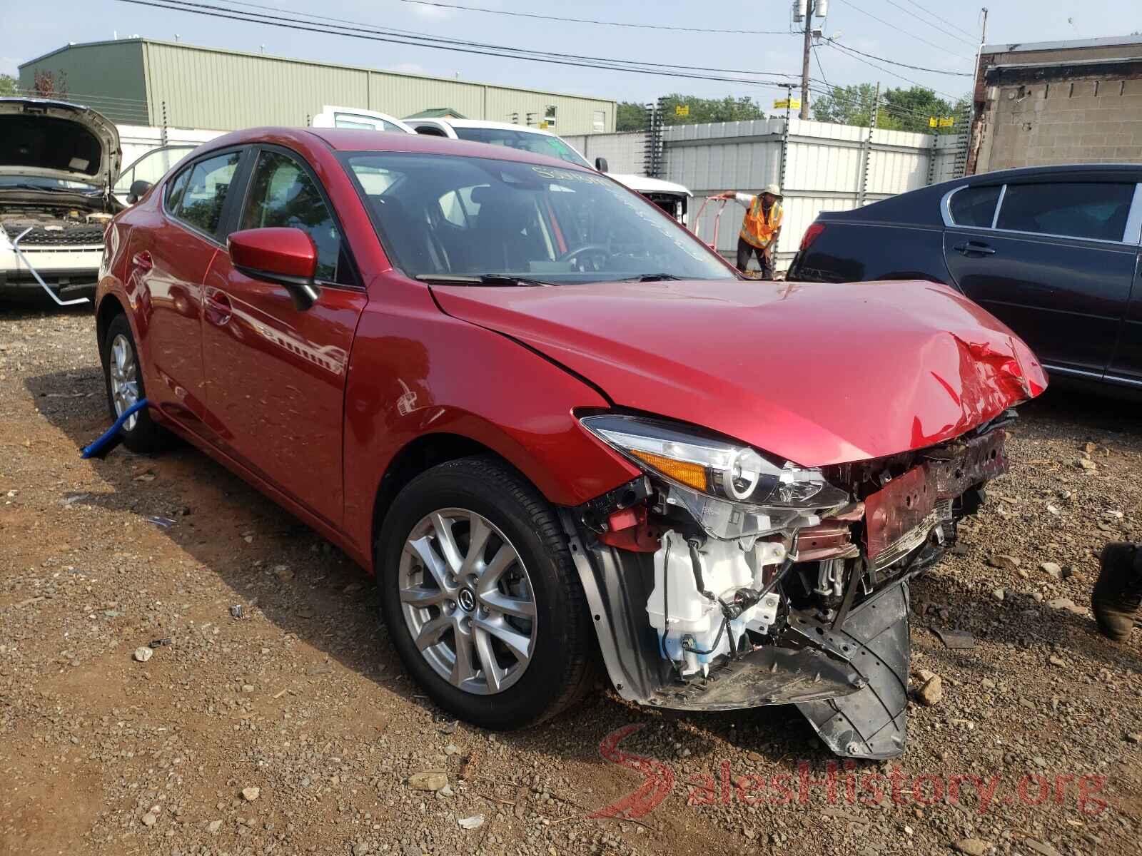 3MZBN1U72JM217830 2018 MAZDA 3