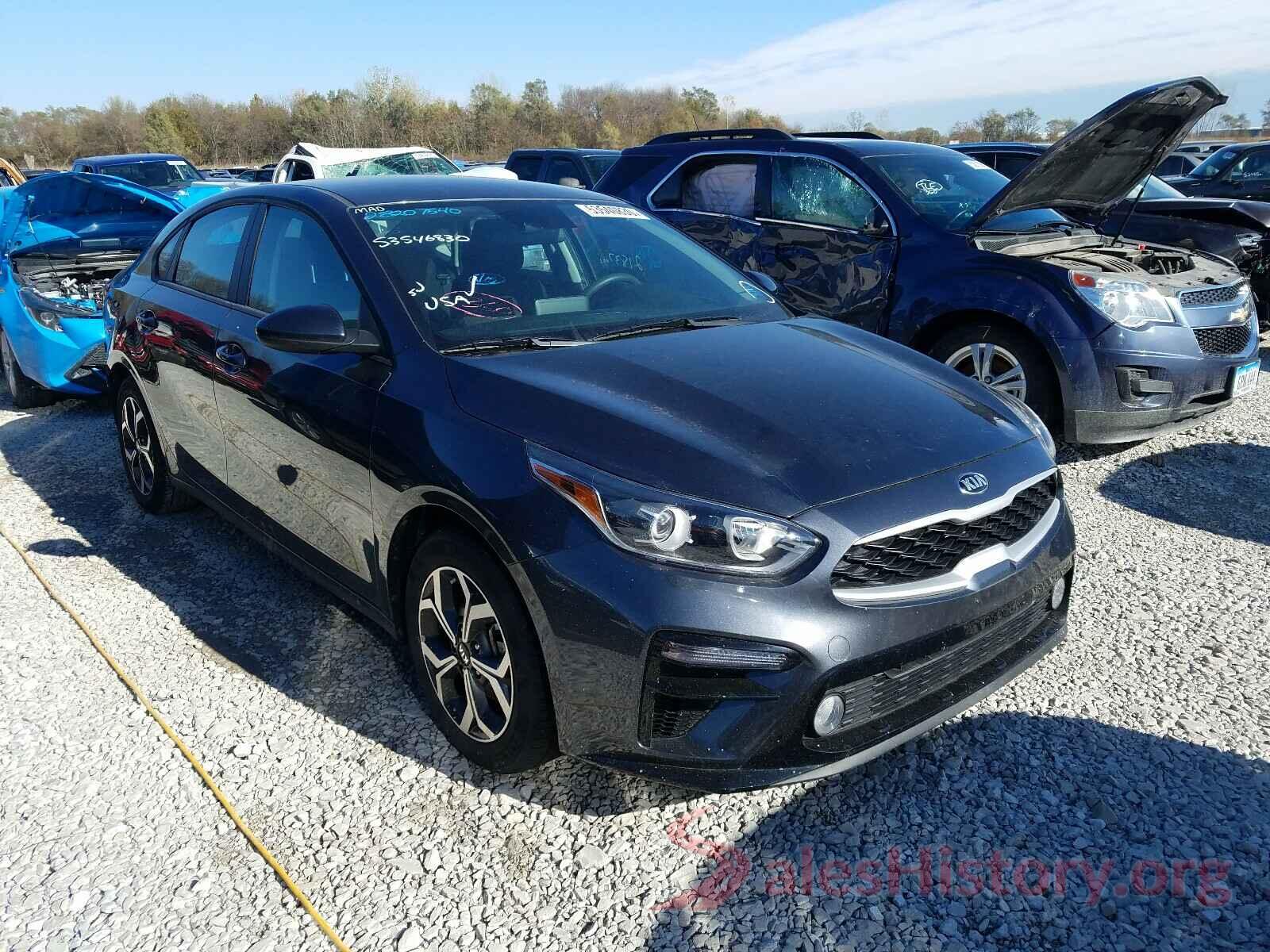 3KPF24AD2KE068114 2019 KIA FORTE