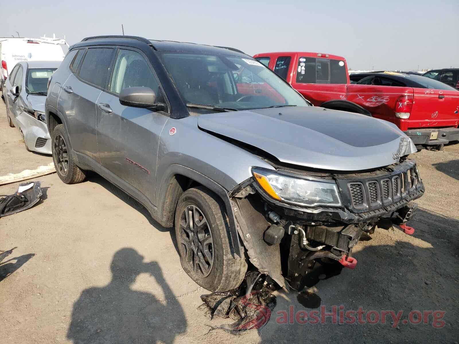 3C4NJDDB4KT668962 2019 JEEP COMPASS