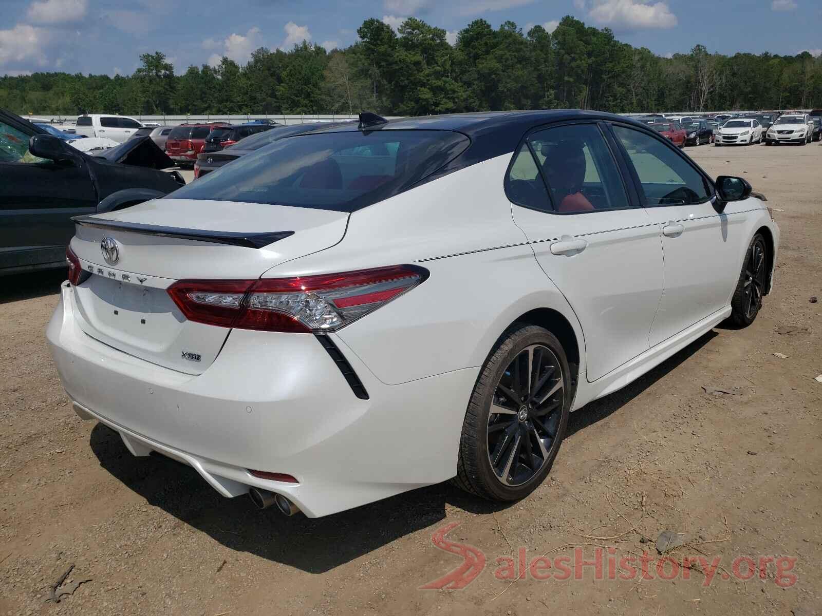 4T1B61HK6JU051057 2018 TOYOTA CAMRY