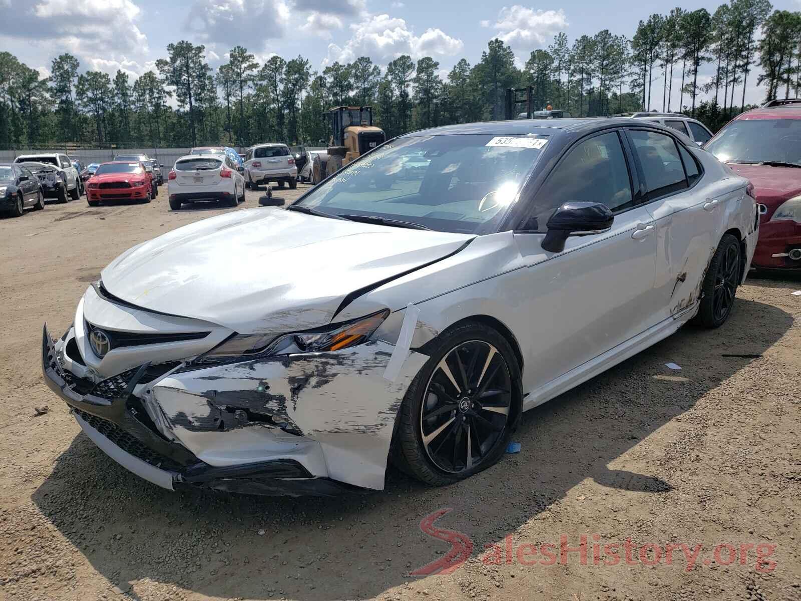 4T1B61HK6JU051057 2018 TOYOTA CAMRY