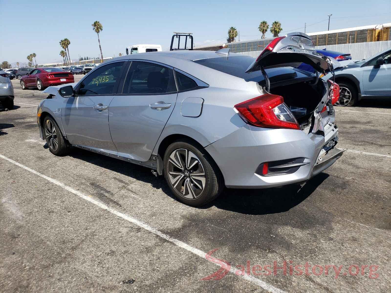 JHMFC1F30JX017560 2018 HONDA CIVIC