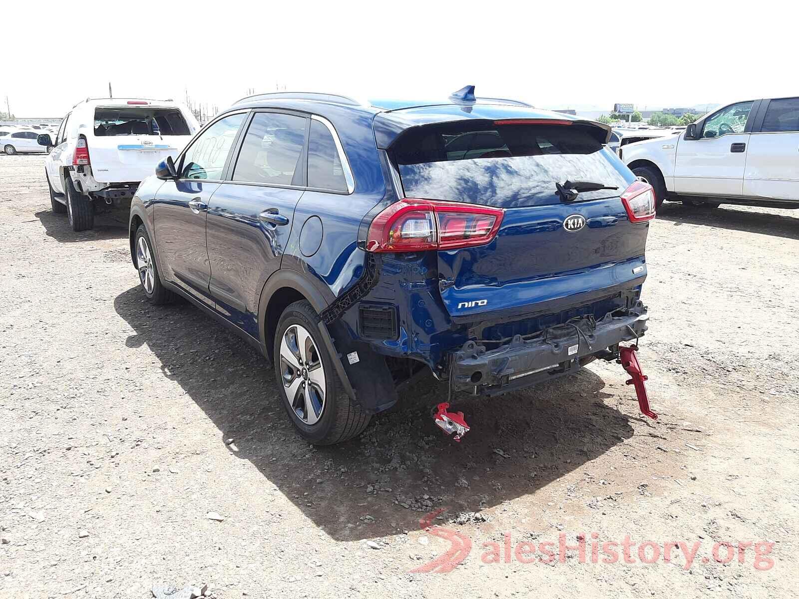 KNDCB3LC6J5119528 2018 KIA NIRO