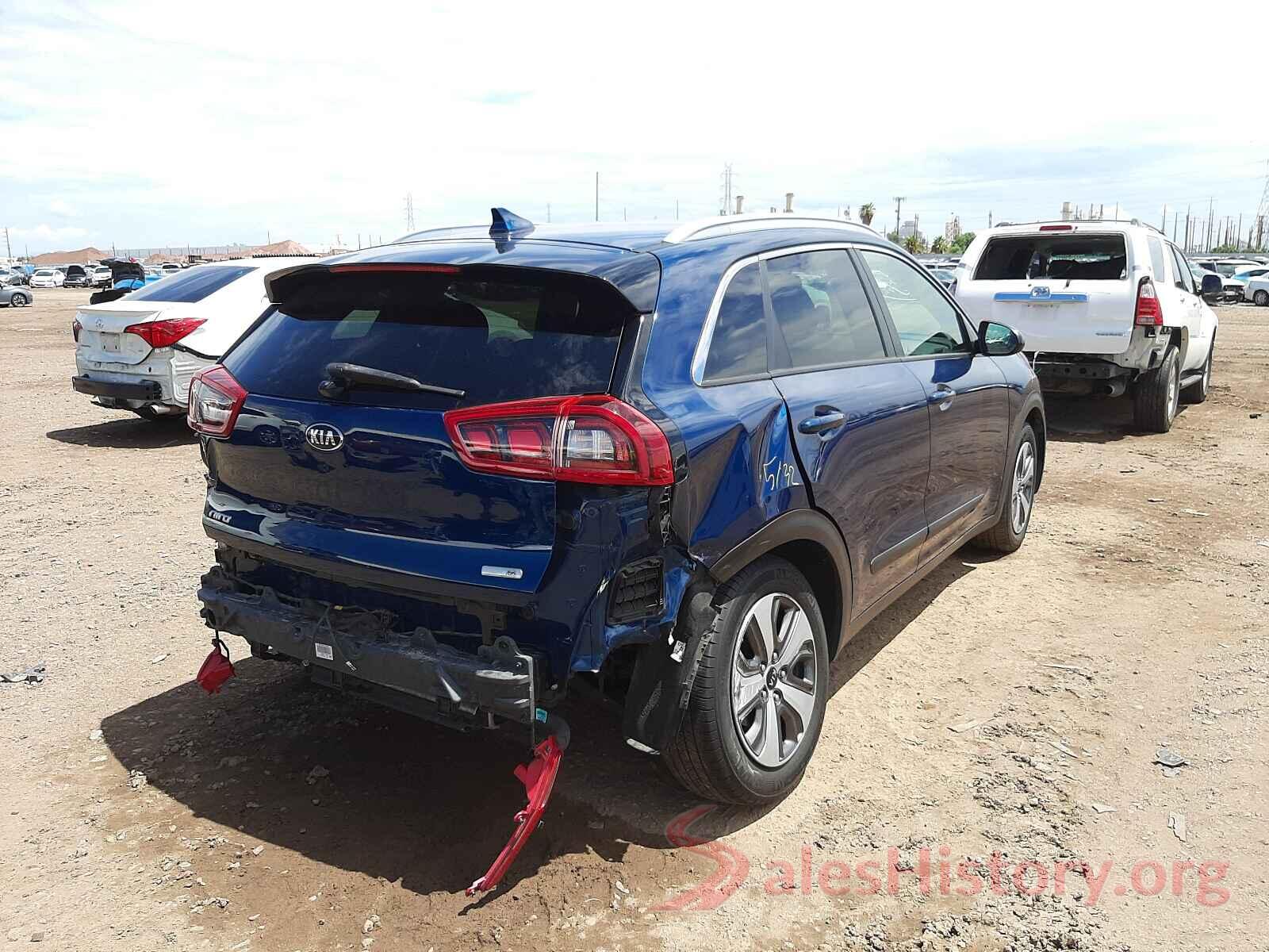 KNDCB3LC6J5119528 2018 KIA NIRO