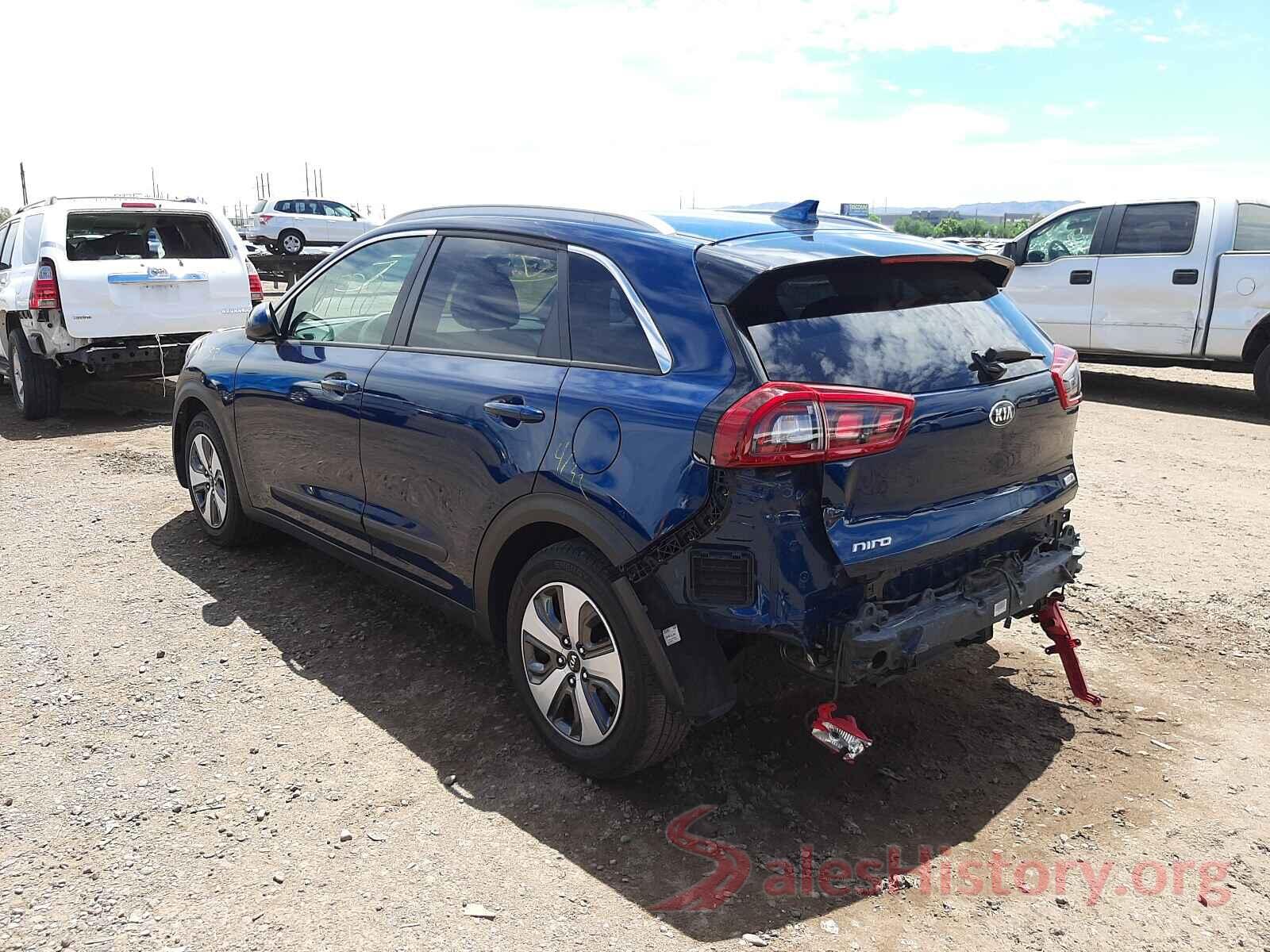 KNDCB3LC6J5119528 2018 KIA NIRO