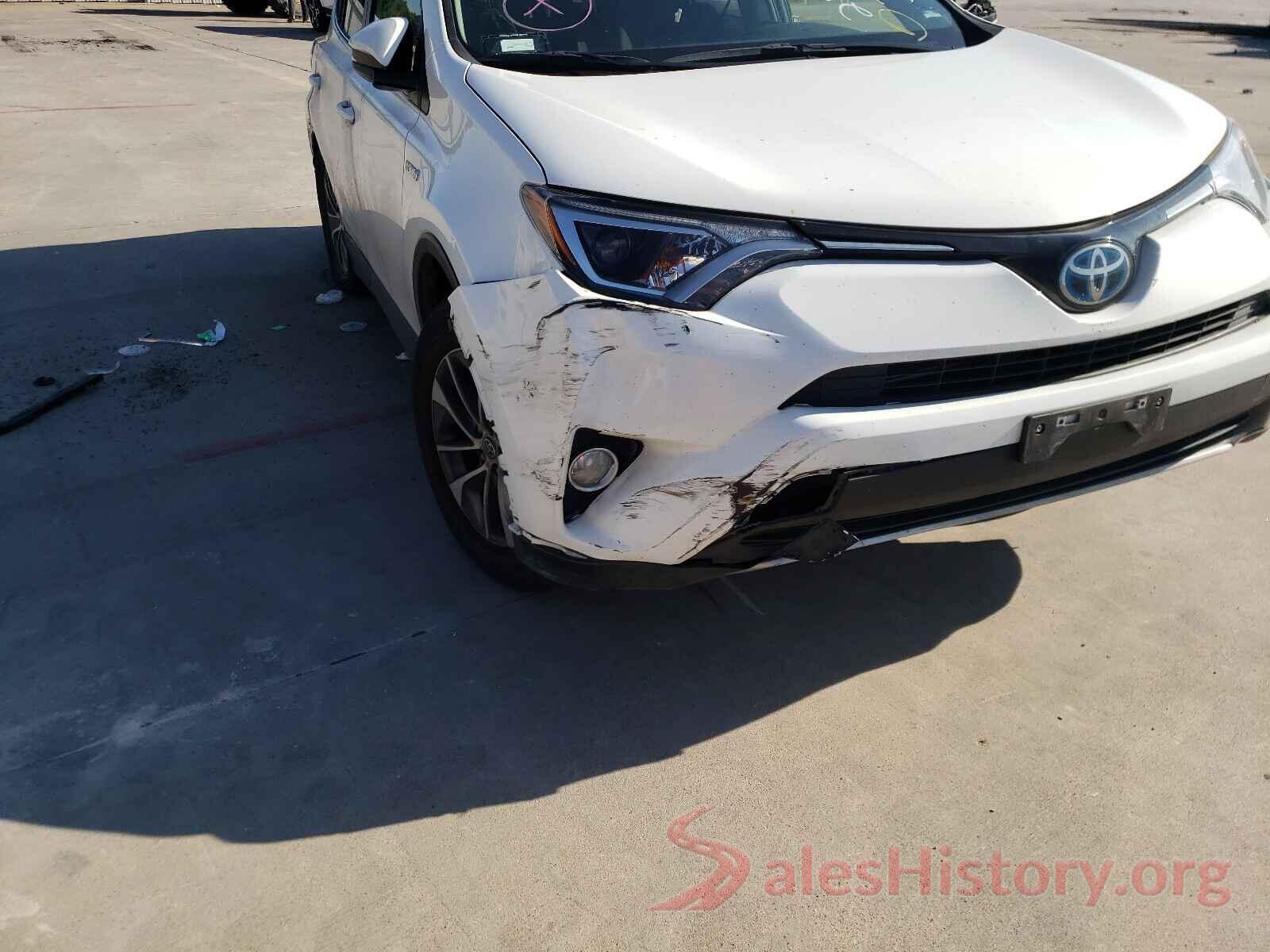 JTMRJREV4JD210477 2018 TOYOTA RAV4