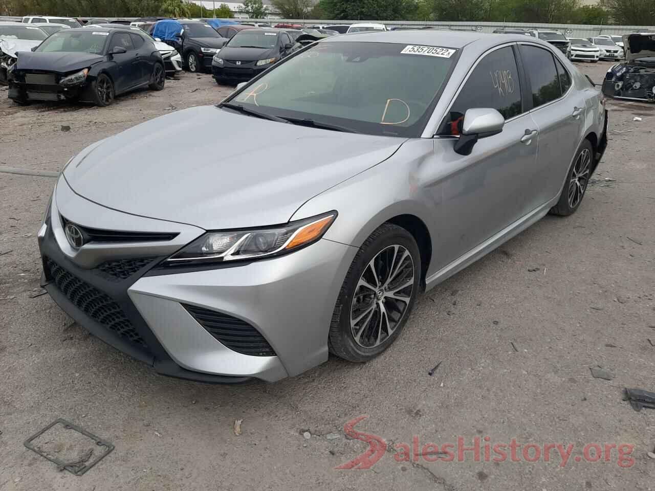 4T1B11HK9JU598239 2018 TOYOTA CAMRY