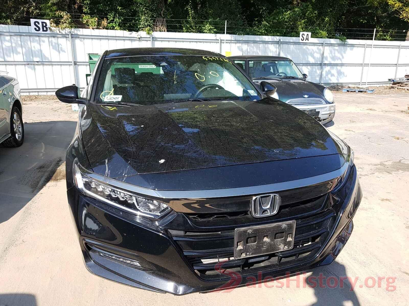 1HGCV1F33JA256426 2018 HONDA ACCORD