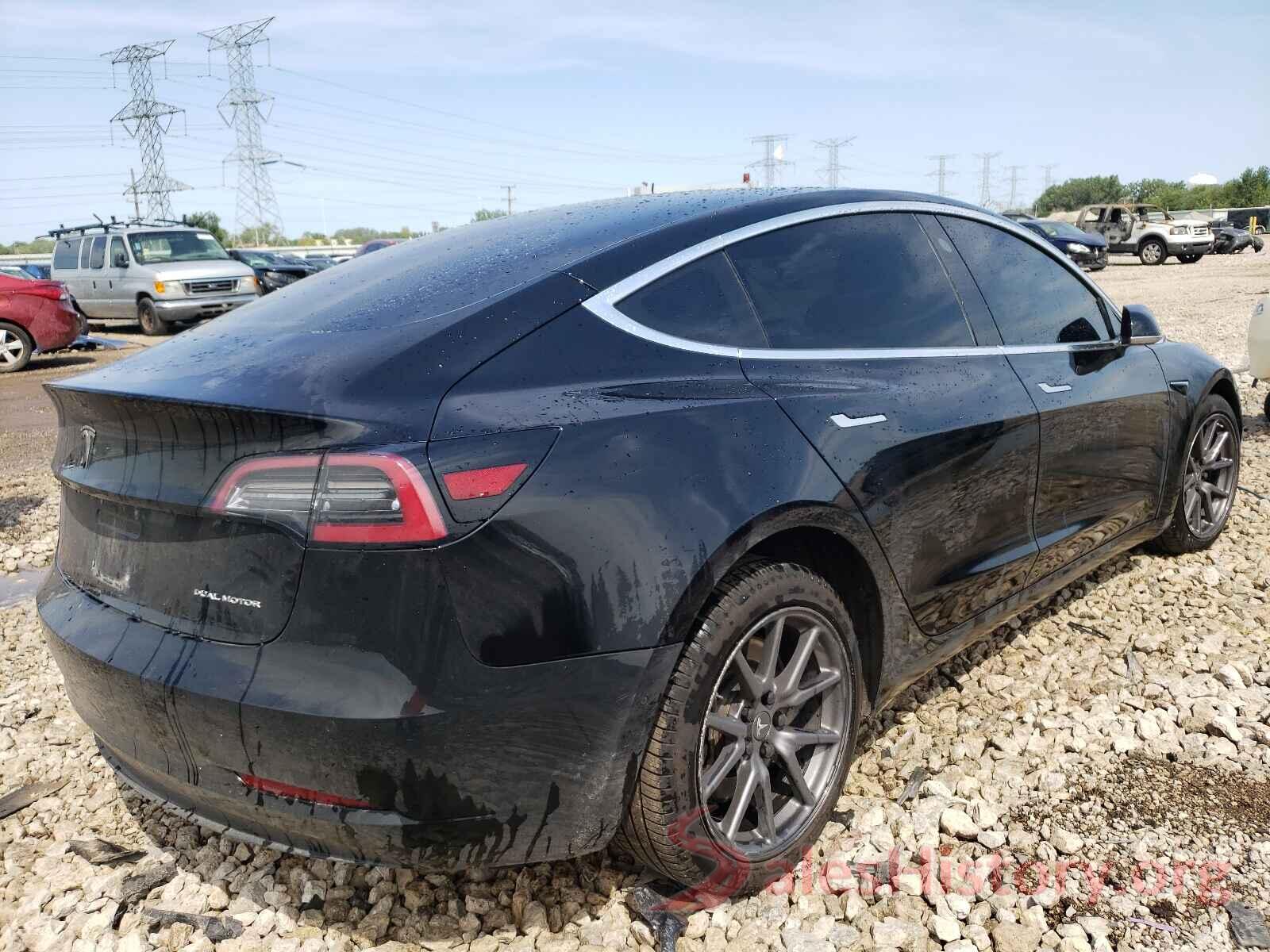 5YJ3E1EB5JF118773 2018 TESLA MODEL 3