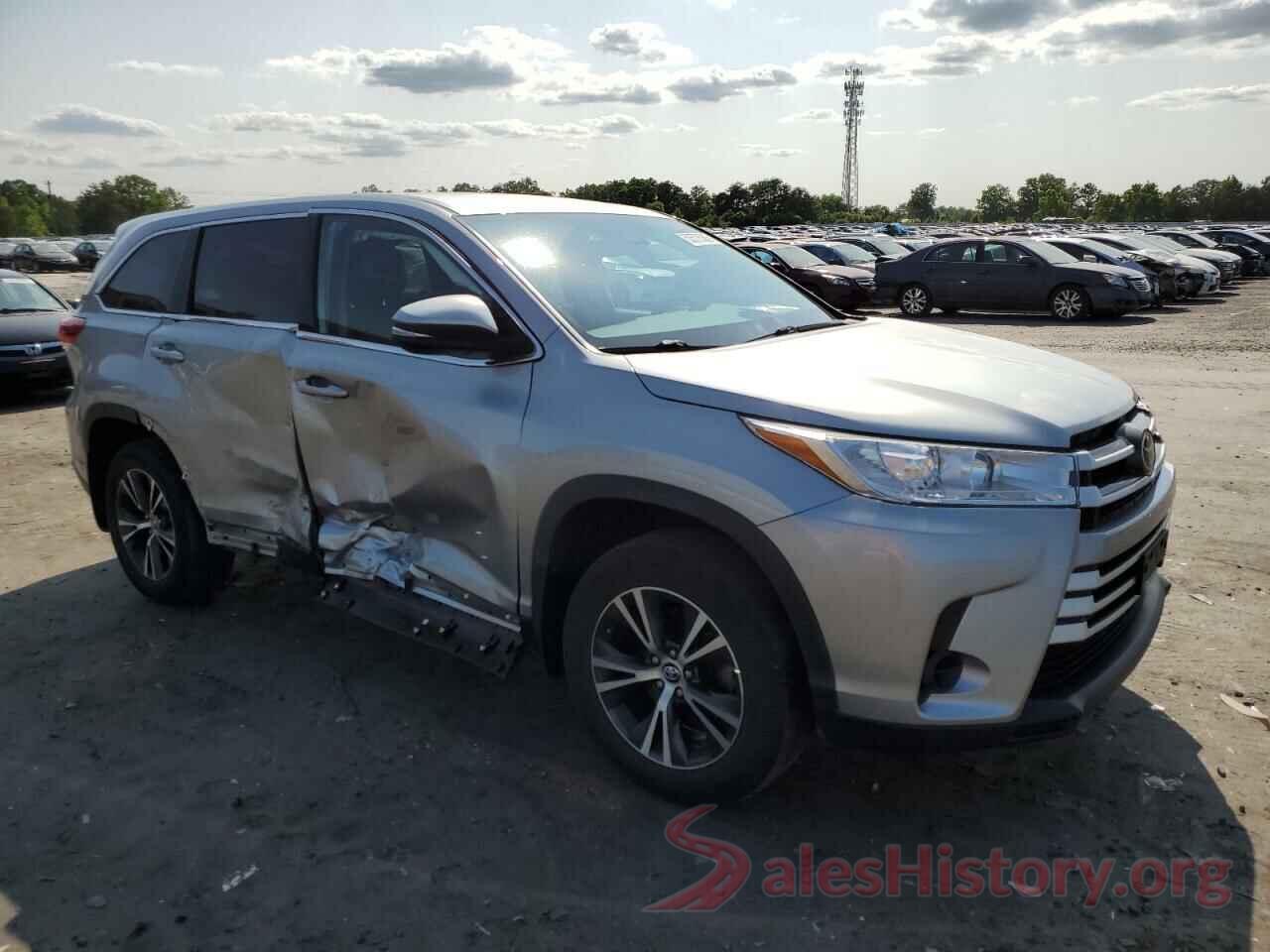 5TDBZRFH0KS729888 2019 TOYOTA HIGHLANDER