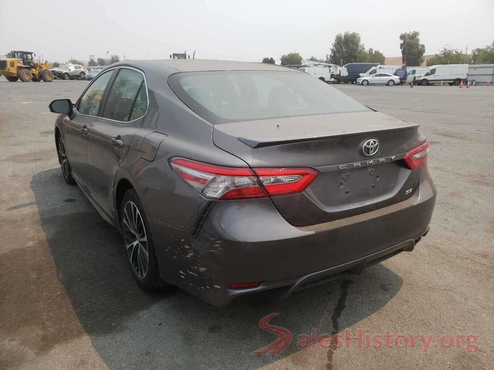 4T1B11HK6JU553131 2018 TOYOTA CAMRY