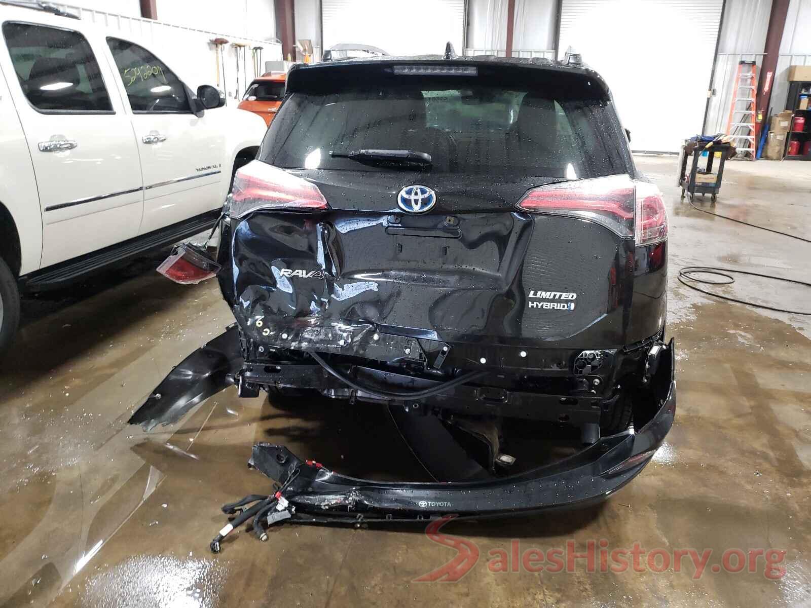 JTMDJREV9HD097775 2017 TOYOTA RAV4