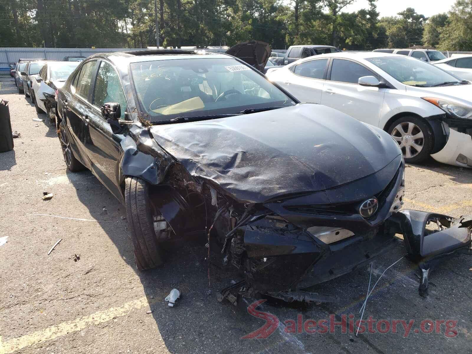 4T1B11HK0JU609791 2018 TOYOTA CAMRY