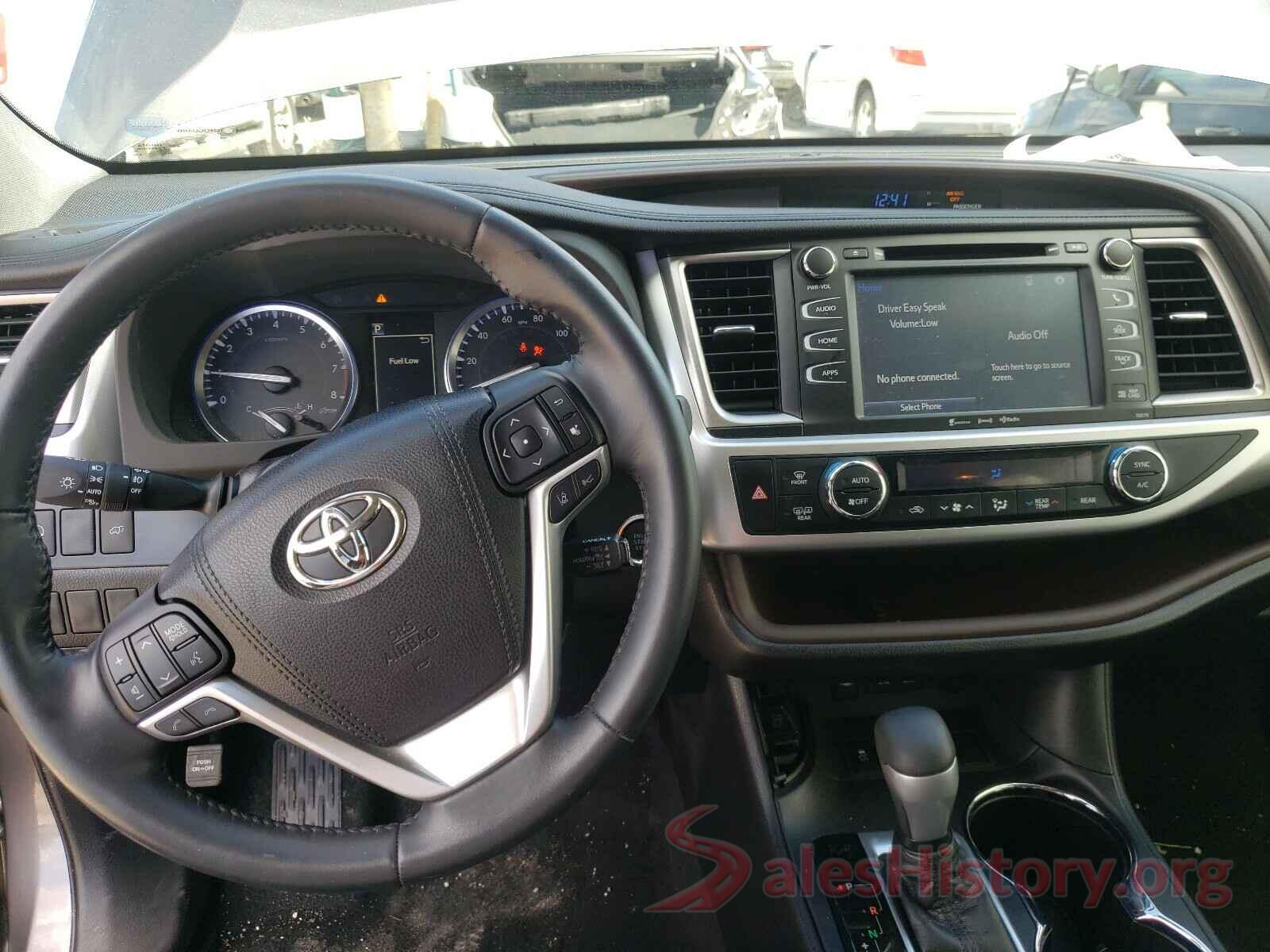 5TDKZRFH9JS264428 2018 TOYOTA HIGHLANDER