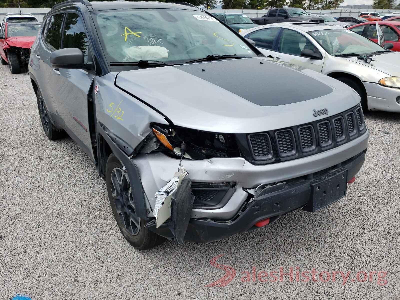 3C4NJDDB2KT649861 2019 JEEP COMPASS