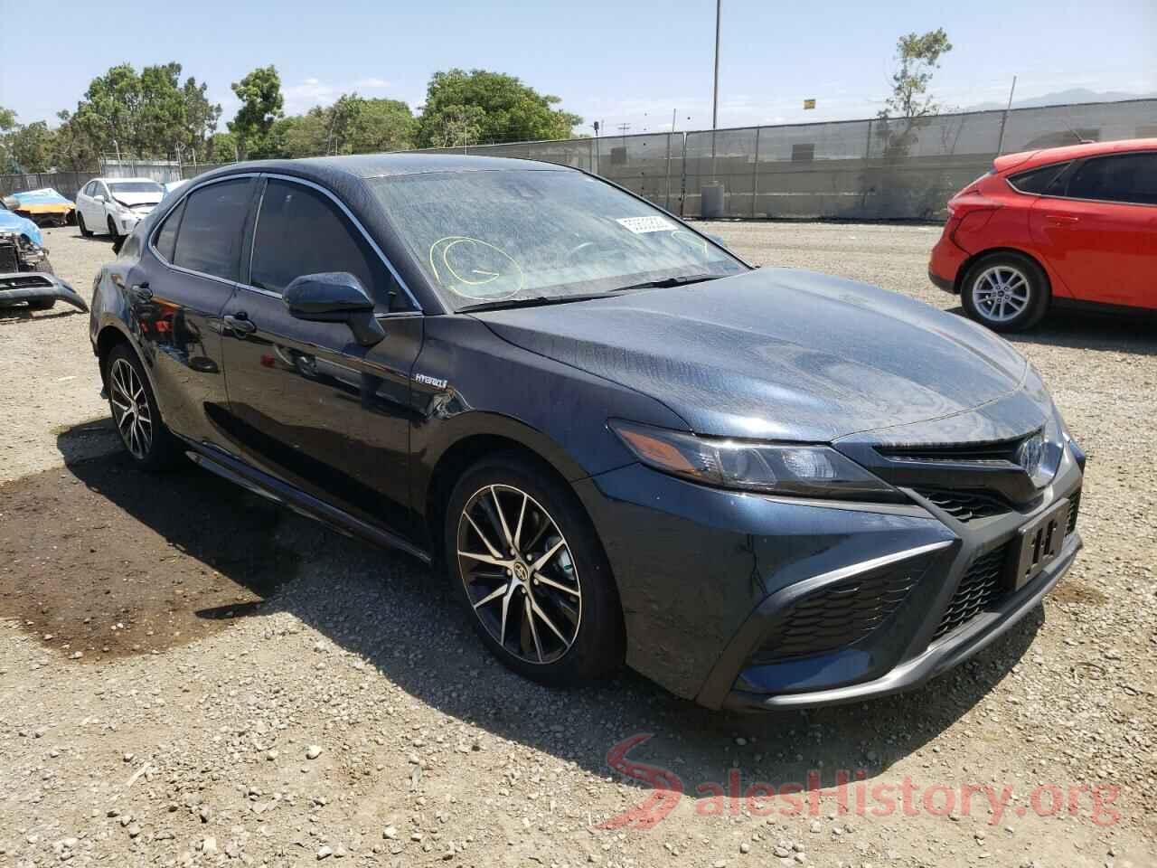 4T1G31AK5MU565401 2021 TOYOTA CAMRY