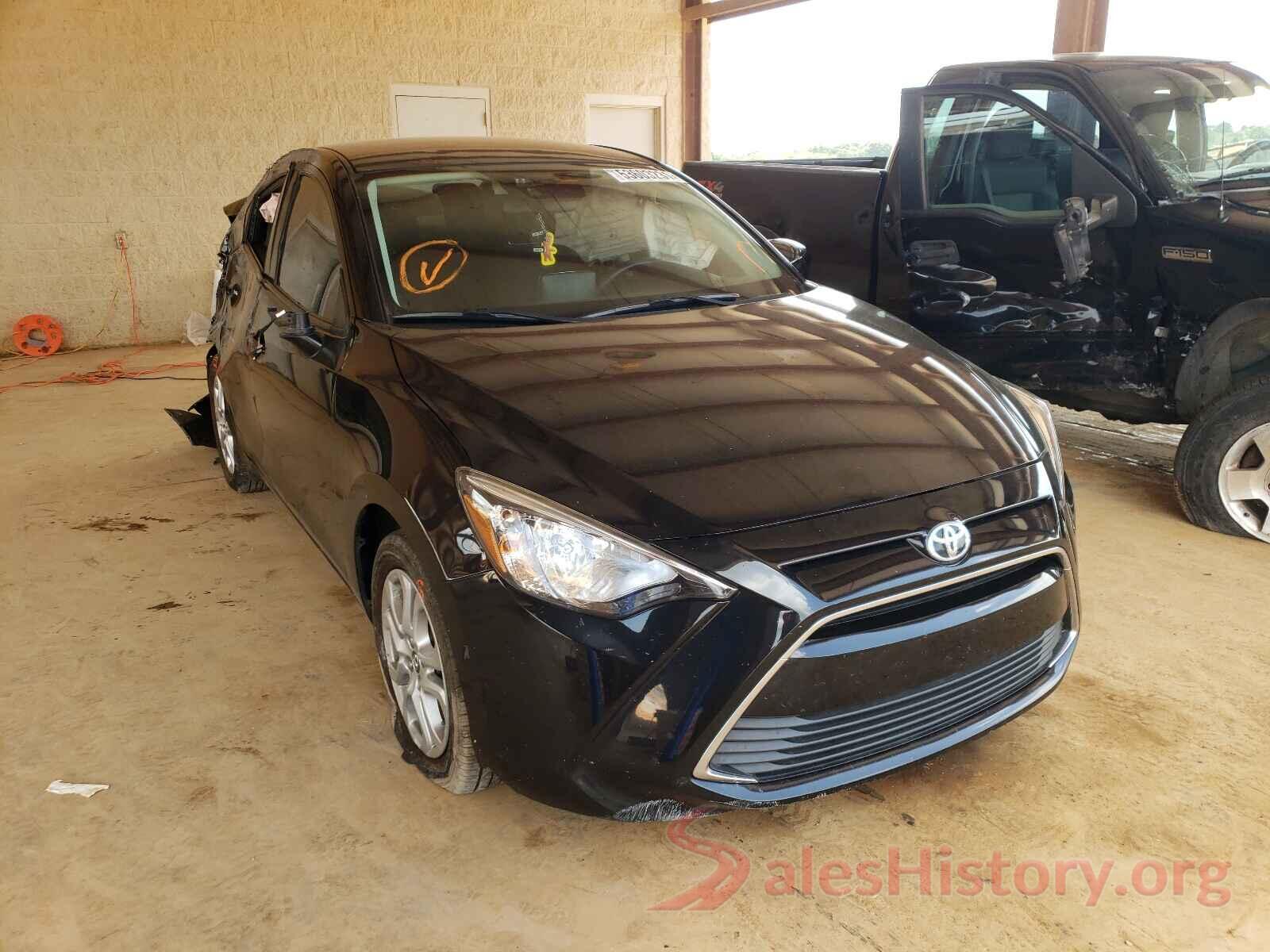 3MYDLBYV0JY315412 2018 TOYOTA YARIS