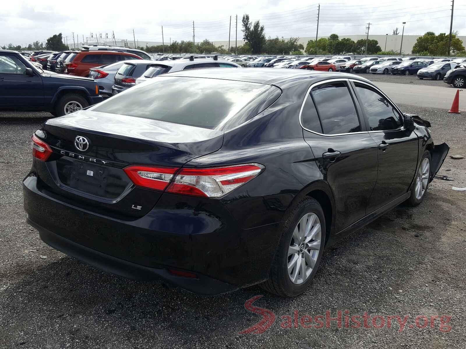 4T1B11HK9JU012168 2018 TOYOTA CAMRY