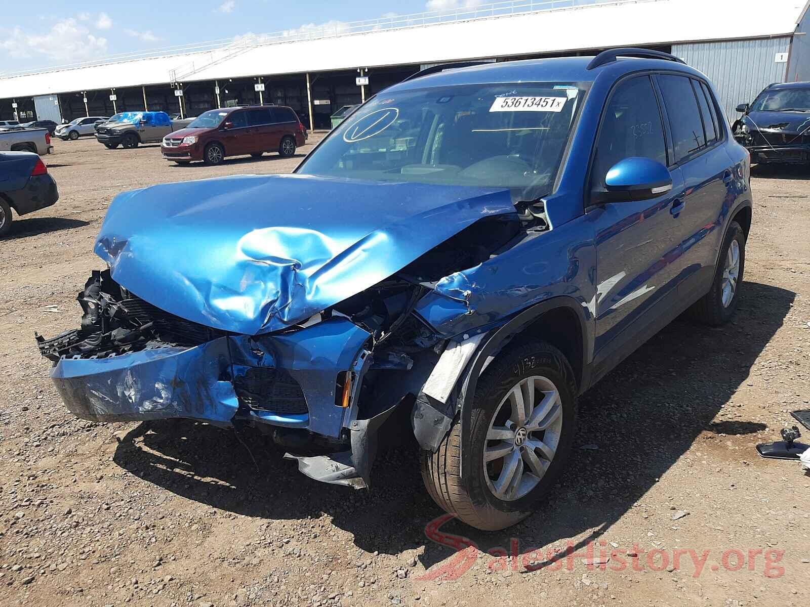 WVGAV7AX2HK004136 2017 VOLKSWAGEN TIGUAN