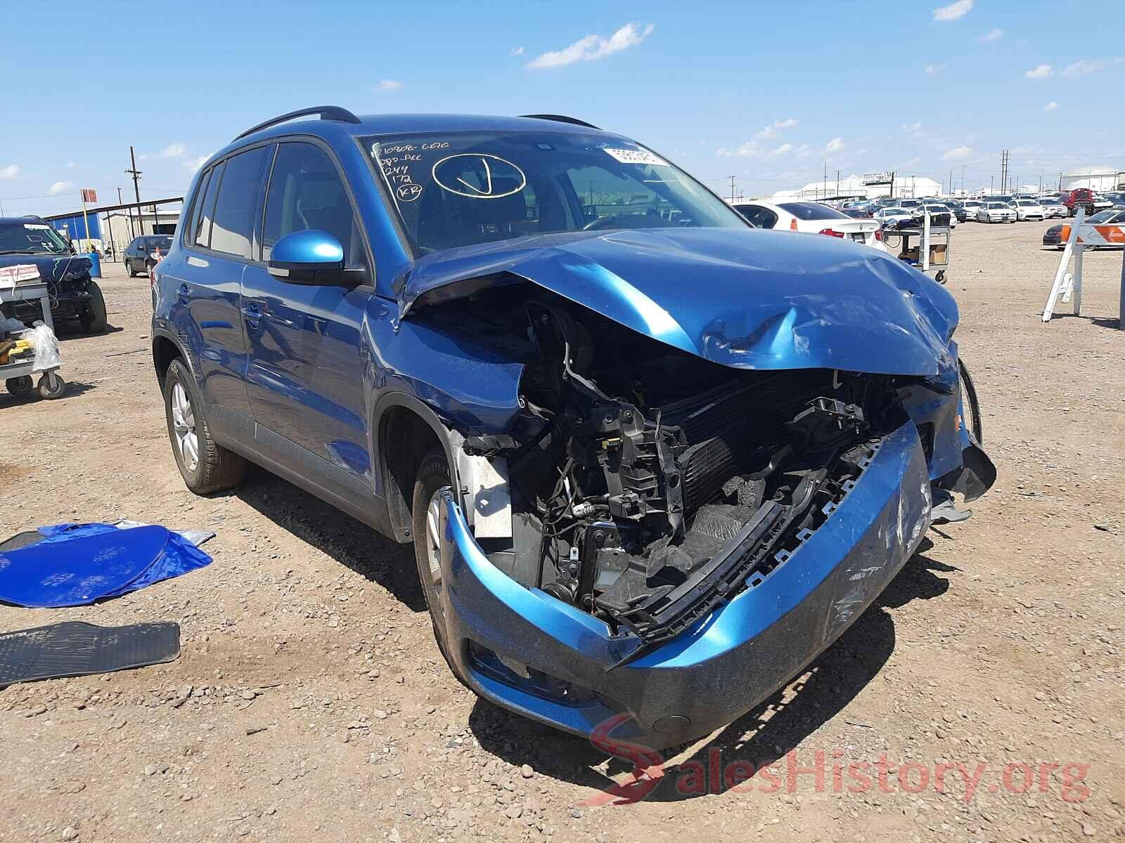 WVGAV7AX2HK004136 2017 VOLKSWAGEN TIGUAN