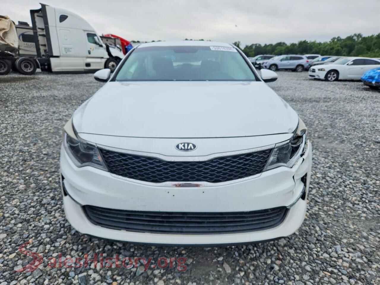 2018 KIA OPTIMA VIN 5XXGT4L30JG209211, rear view
