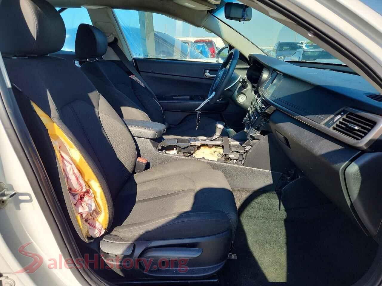 2018 KIA OPTIMA VIN 5XXGT4L30JG209211, engine bay