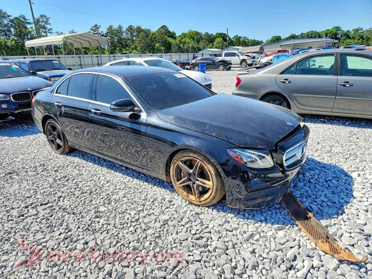 2017 MERCEDES-BENZ E-CLASS VIN WDDZF4JB5HA022407, rear 3/4 view