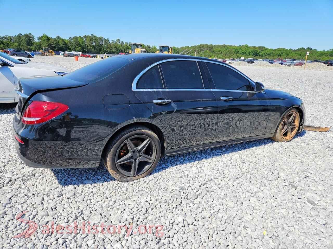 2017 MERCEDES-BENZ E-CLASS VIN WDDZF4JB5HA022407, right side view