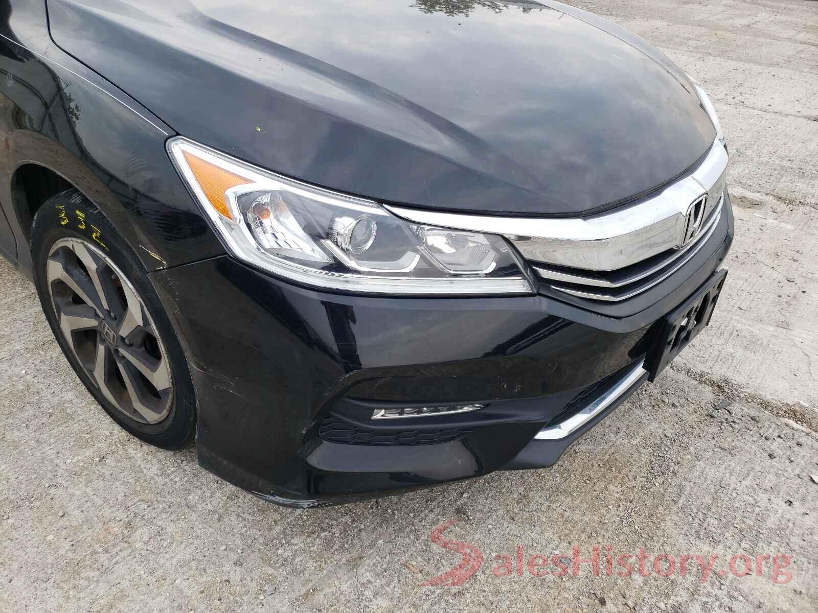 1HGCR2F82HA136987 2017 HONDA ACCORD