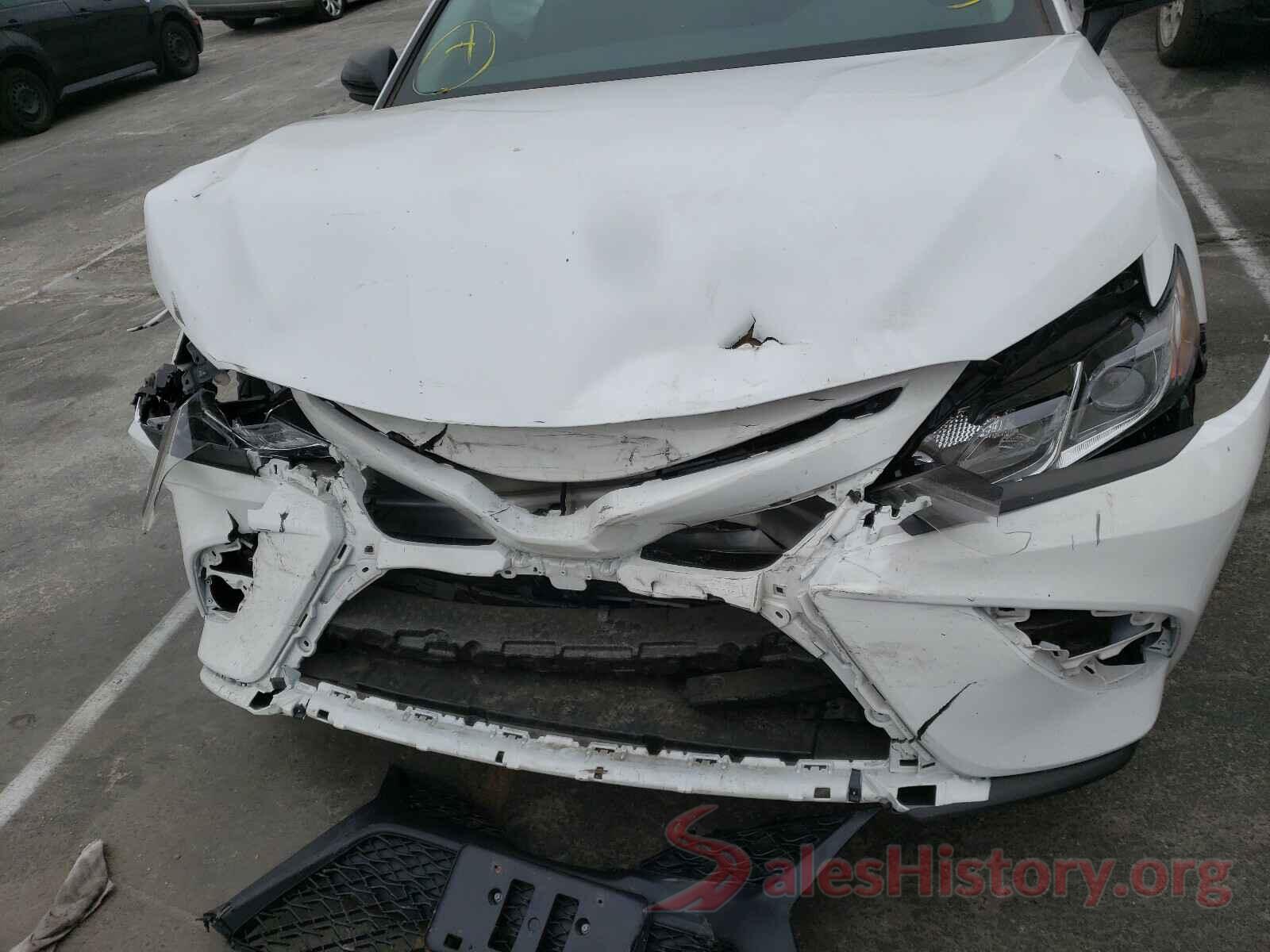 4T1B11HK8KU237960 2019 TOYOTA CAMRY