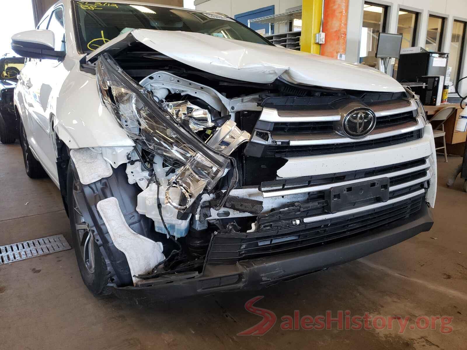 5TDJZRFH2HS359810 2017 TOYOTA HIGHLANDER