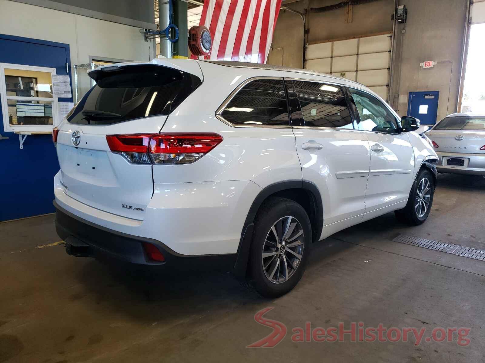 5TDJZRFH2HS359810 2017 TOYOTA HIGHLANDER