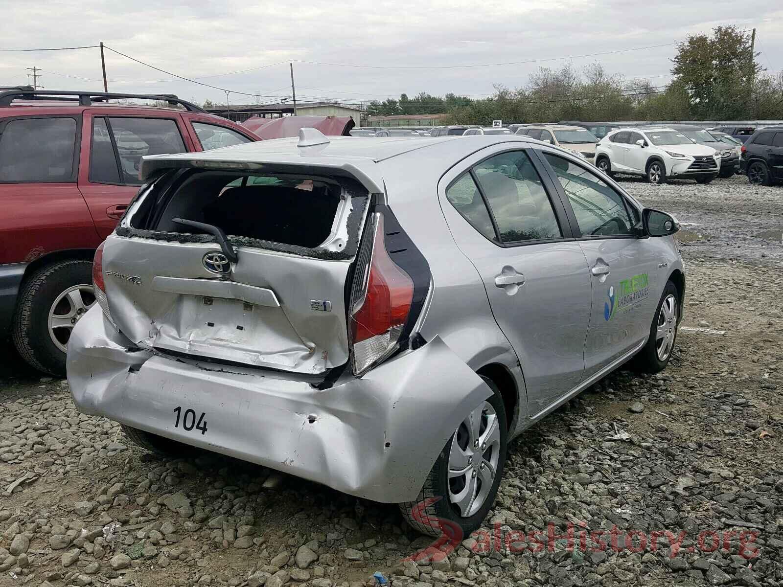 JTDKDTB38G1135950 2016 TOYOTA PRIUS